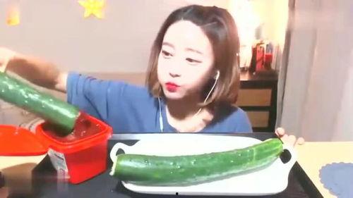 娱乐吃瓜酱十年八个孩子,十年间孕育八个孩子的传奇人生 第3张 娱乐吃瓜酱十年八个孩子,十年间孕育八个孩子的传奇人生 第3张
